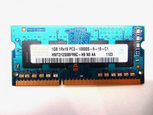 Оперативная память для ноутбука Hynix 1GB HMT312S6BFR6C-H9 N0 AA 1GB 1Rx16 PC3-10600S-9-10-C1