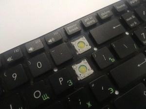 Клавиатура неисправная (на кнопки) MP-11G33SU-4422W 0KNB0-610KRU0015235023258 ASUS X751 запчасти для ноутбука