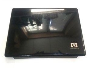 Верхняя крышка (матрицы) ZYETP003BTD137 HP Pavilion dv5 (dv5-1164er dv5-1240er) запчасти для ноутбука