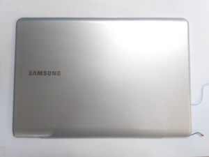 Верхняя крышка (матрицы) для Samsung NP530U3C запчасти для ноутбука