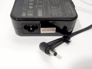 Блок питания (НОВЫЙ) Asus ADP-90YD B (круглый разъем 4.5x2.8 мм c иглой в центре) для ноутбуков Asus