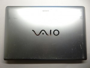 Верхняя крышка (матрицы) 3GNE8LHN000 EANE8002010 ZYEA3GNE8LHN000 для ноутбука Sony Vaio PCG-71511V VPCEF4E1R