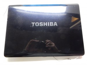 Верхняя крышка (матрицы) AP019000J00 INISKALC01K5101 для ноутбука Toshiba Satellite A200-1S5 A205 A210