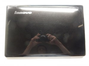 Верхняя крышка (матрицы) AP0E4000601 для ноутбука Lenovo Z560 Z565