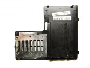 Крышка отсеков жесткого диска (HDD), оперативной памяти (ОЗУ) 13N0-ZWA0D02 для ноутбука Toshiba Satellite L850D